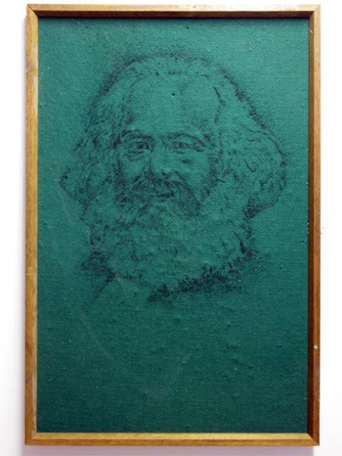 Marx-noticeboard-pin-drawing