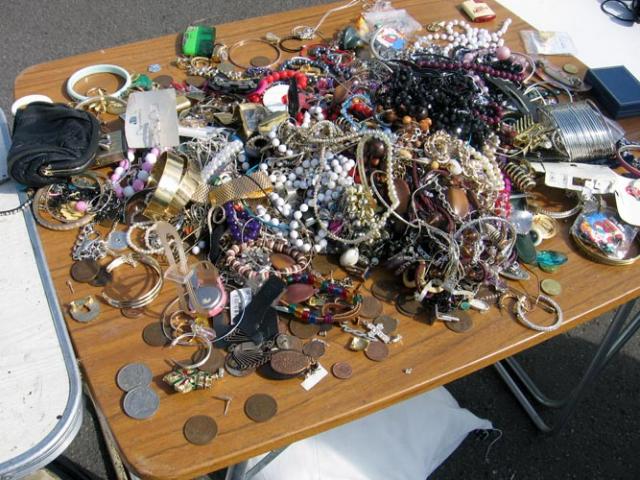 assorted jewellery